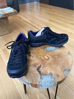 Dansko Paisley Women’s Black Suede Comfort Walking Shoes Size 38